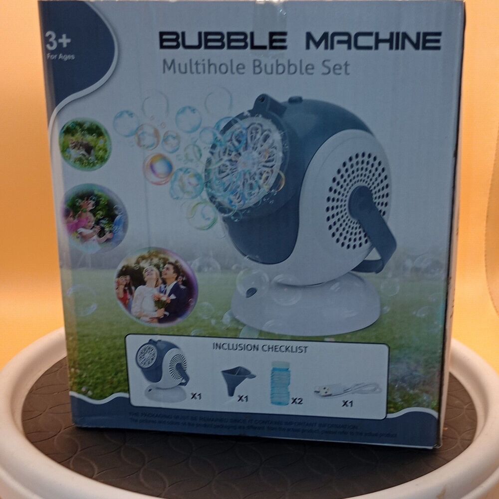 Multihole Bubble Machine 360° Rotation USB Rechargeable Ages 3+ MY299A-2 - Picture 3 of 5
